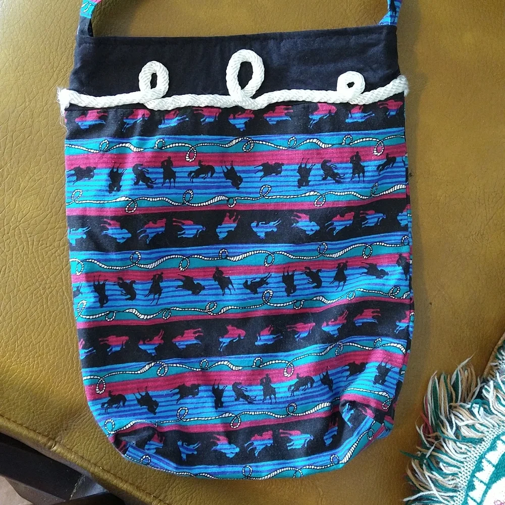 Cloth Western Crossbody Bag - Picture 2 of 4